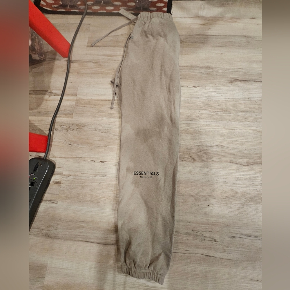 Fear of God Essentials Cement XL Sweatpants
